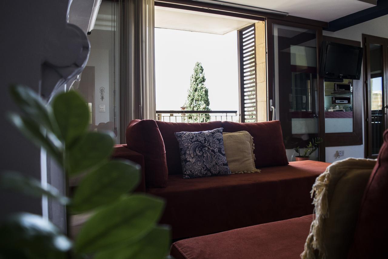 Luxury Apartment - Fort Chambray Għajnsielem Екстериор снимка